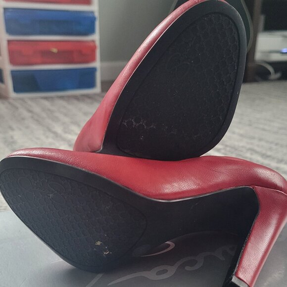 Jessica Simpson "Jessica" Pump - Cherry Leather - Picture 6 of 6